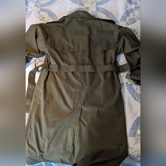 London Fog Green Trench Coat with Double-Breasted Front and Belted Waist - Picture 5 of 8